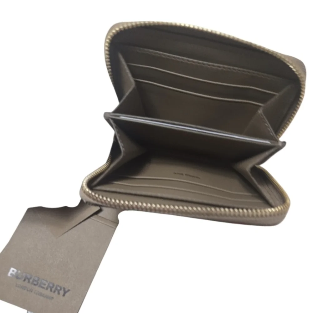 NWT $480 Burberry Small Zip Wallet in Vintage Check and Taupe Leather - Picture 2 of 12
